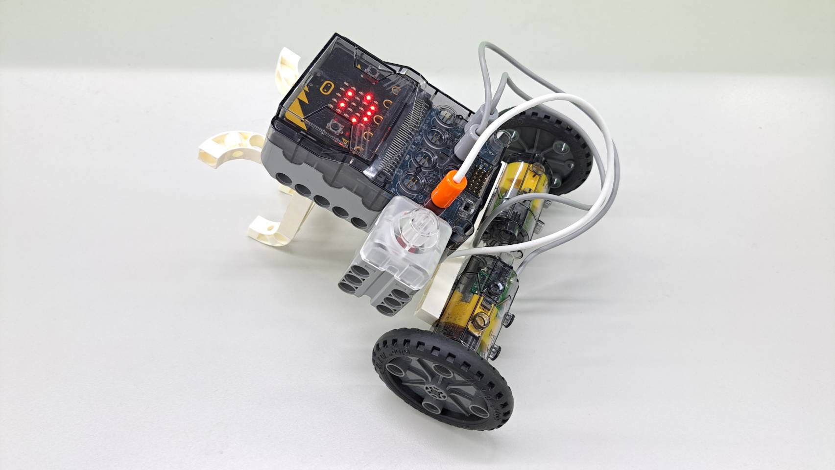 [教育時光機 EP7] micro:bit x 終極密碼